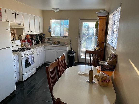 3rd image of 274 Jolon Dr