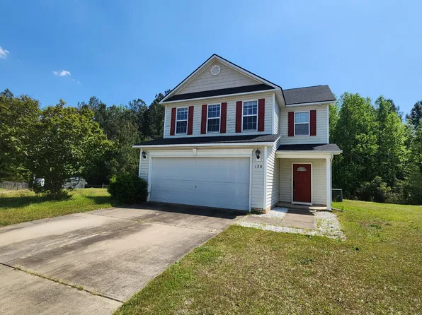 128 Tuxford Ct, Raeford, NC 28376