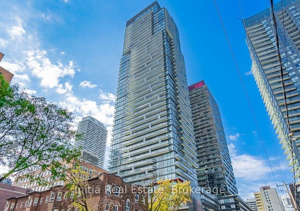 1st image of 39 Roehampton Ave #802