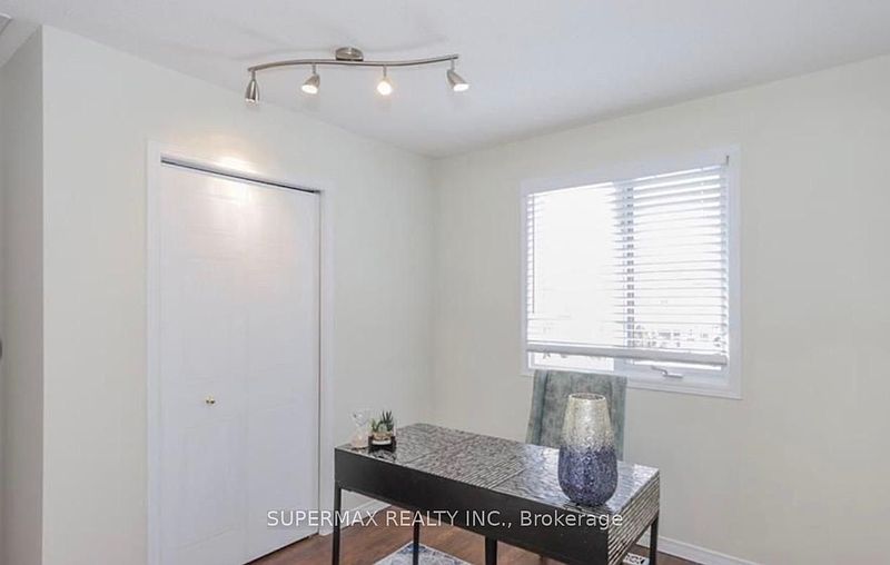 London House for rent - 4 Bedrooms — photo 22