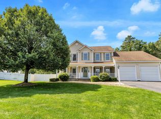 109 Filips Glen Dr, Manchester, NH 03109
