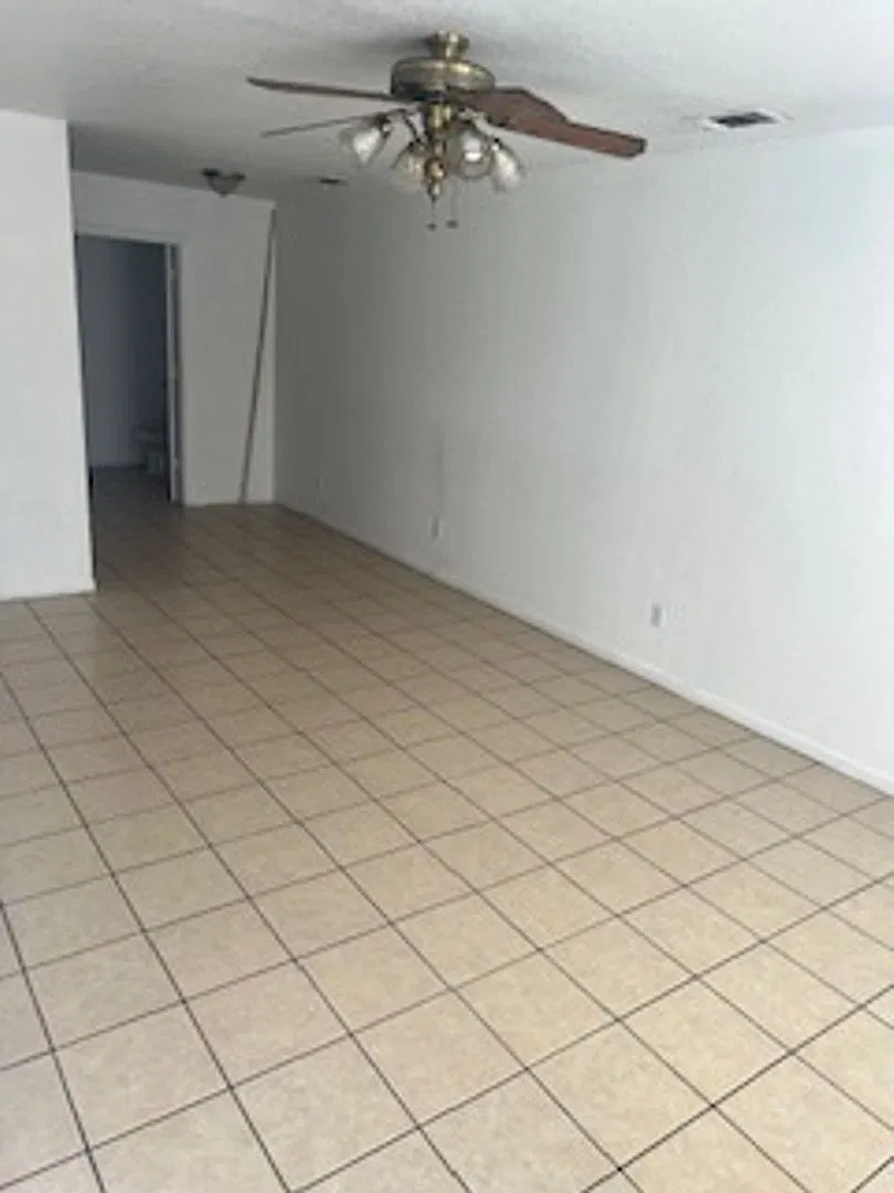 2804 Leroy Circle — Photo 4