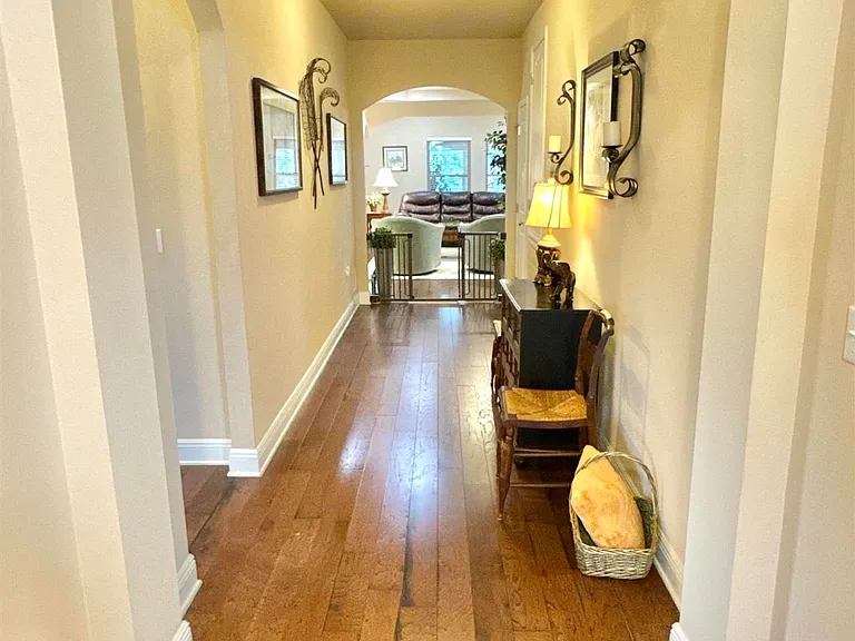 697 Parish Lakes Dr — Photo 6