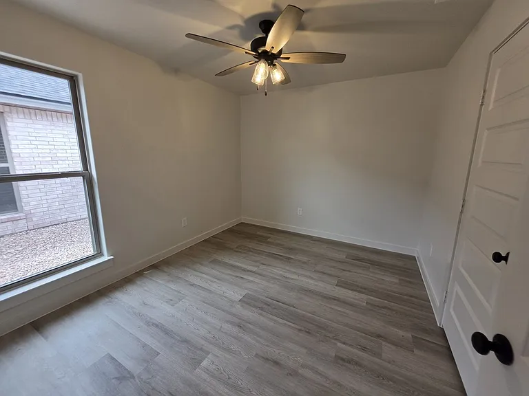6220 Kingsville St — Photo 17