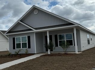 40 Huckleberry St, Freeport, FL 32439