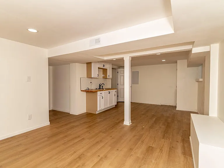 1800 Lark Ln — Photo 48