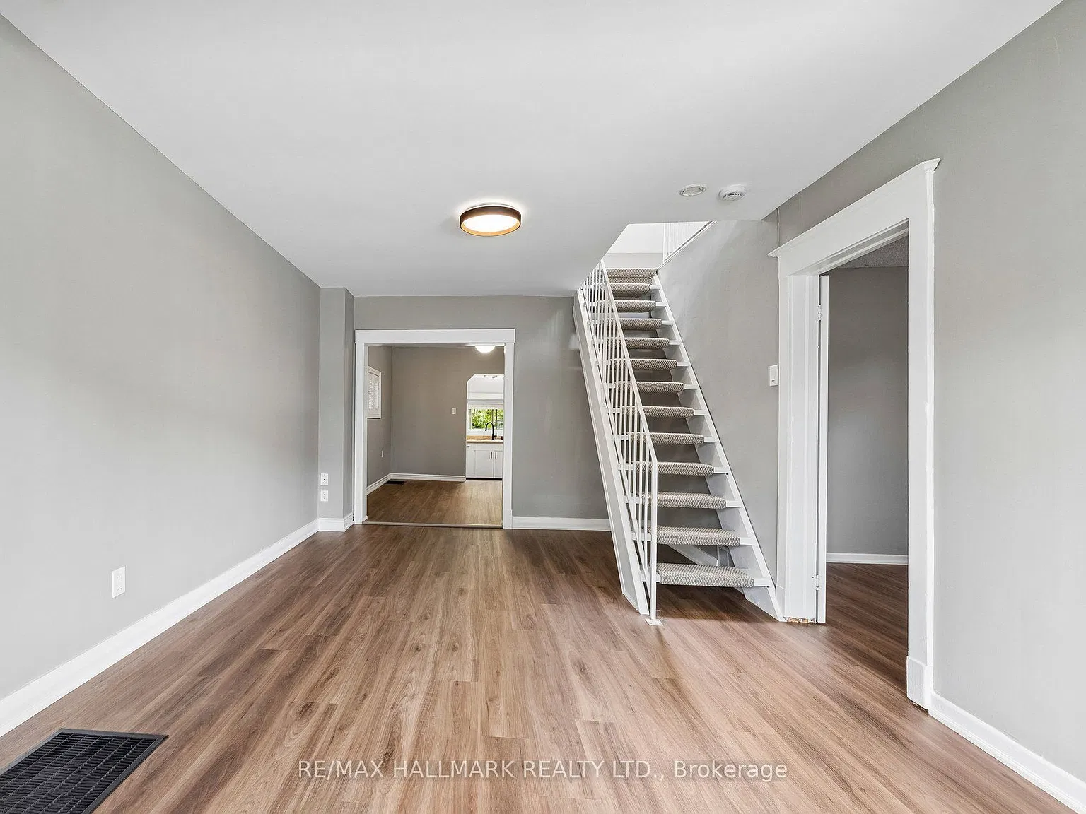4 bed, $2,950 — Photo 3
