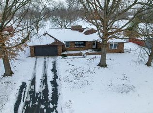 303 Cherokee Dr, Georgetown, IL 61846