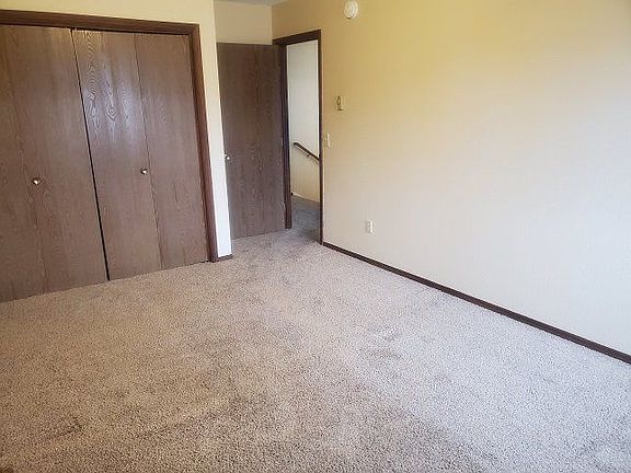 5th image of 3285 Canyon Dr Unit 30