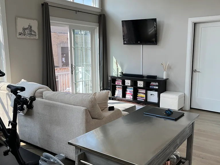 353 Summer St #101 — Photo 3