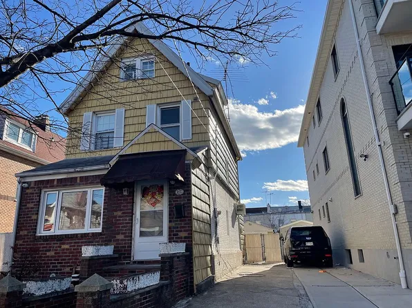 1672 70th St, Brooklyn, NY 11204