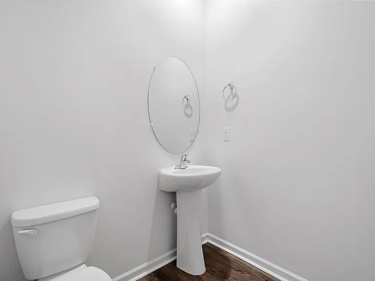 340 Fenwick Dr — Photo 6