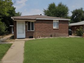 1233-1235 32nd St, Evans, CO