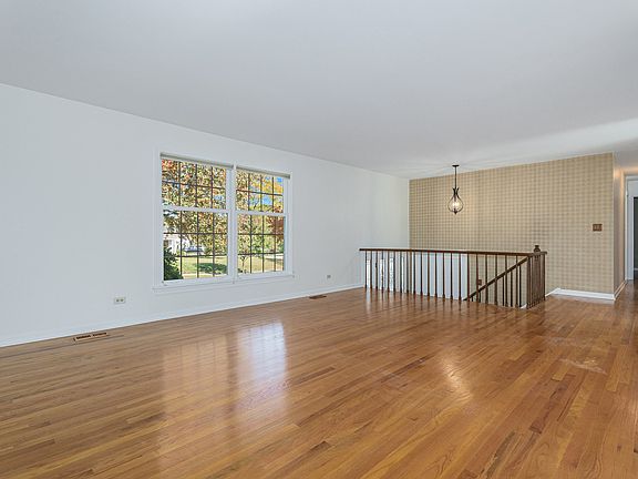 4th image of 1225 Barneswood Dr