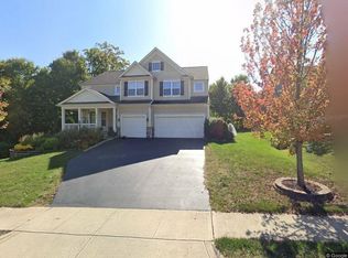 3110 Autumn Applause Dr, Lewis Center, OH 43035