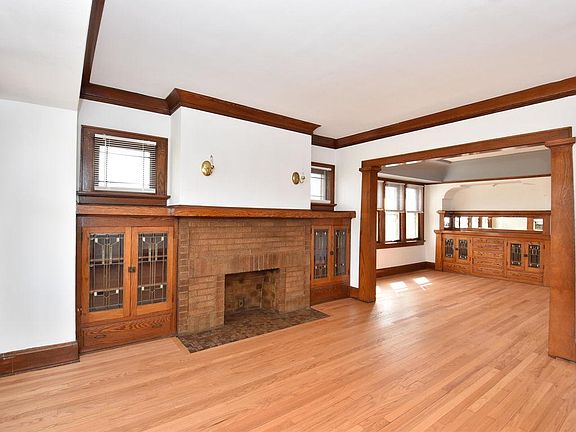 4th image of 5223 W Wisconsin Ave #25