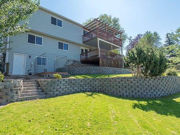 2nd image of 6115 Skyview Dr