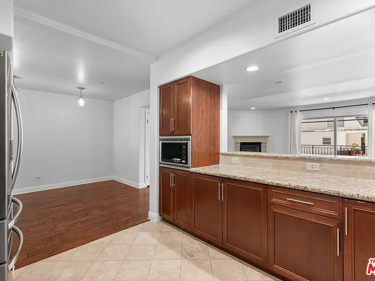 8238 W Manchester Ave #209 — Photo 7