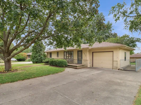 7670 NW 16th St, Ankeny, IA 50023