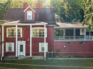 330 Country Club Rd, Washington, PA 15301