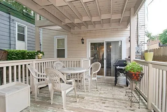 2 bed, 100 sqft, $2,100 — Photo 4