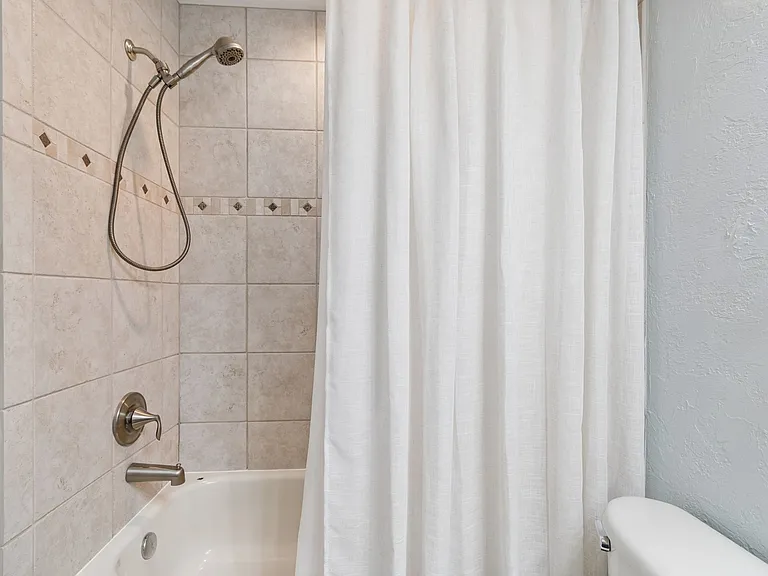 2nd Bathroom