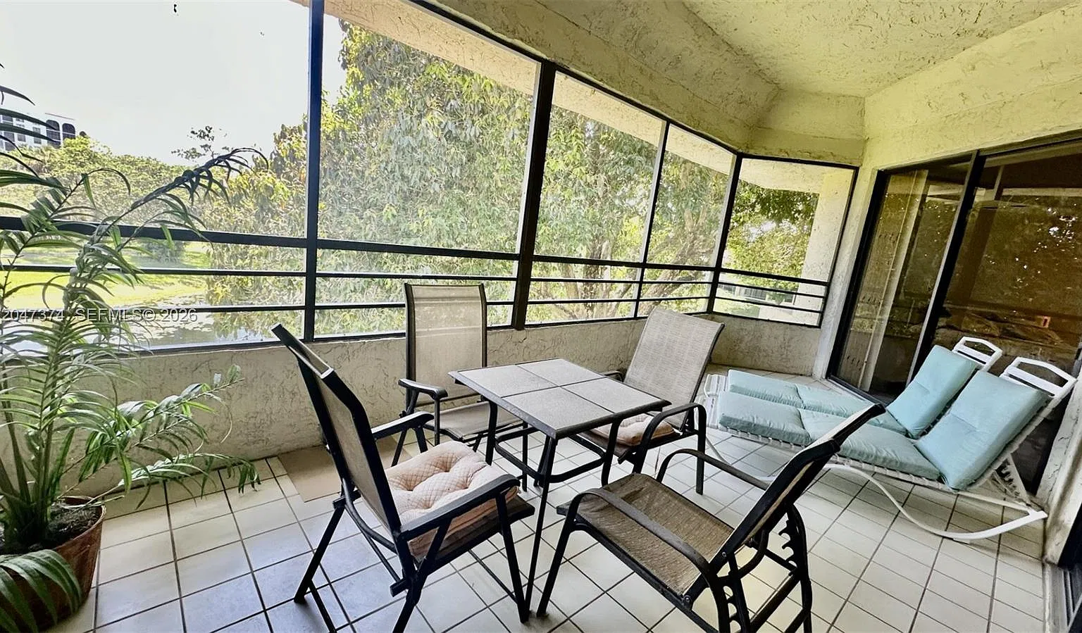 7472 La Paz Blvd — Photo 2