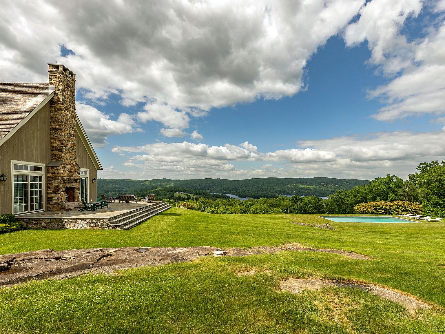 888ab9aeda86a0b9b3b0a1b4f1dff9