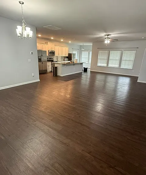 2705 Spring Valley Dr — Photo 11