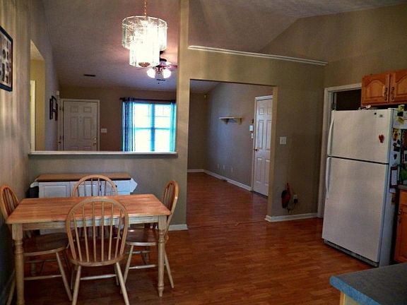 4th image of 7339 Lyle Bend Ln
