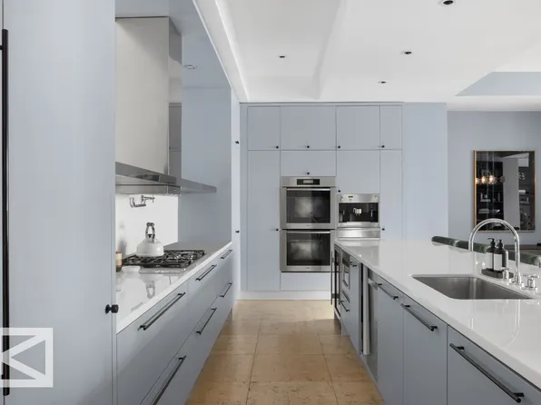 32 West 18th Street image 7 of 23