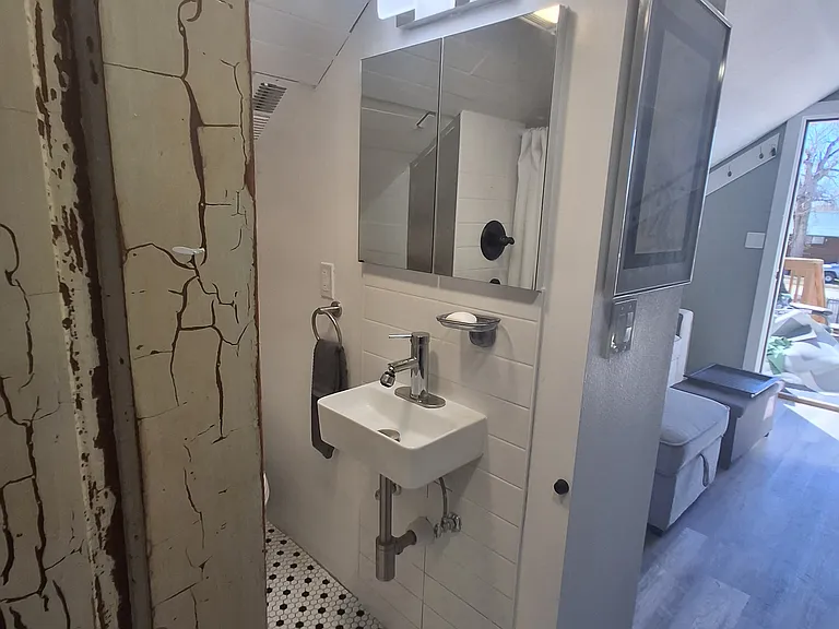 512 W Bridge Ave #1 — Photo 18