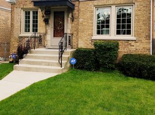 6102 S Massasoit Ave, Chicago, IL 60638