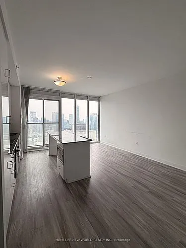426 University Ave #3909 Photo 1