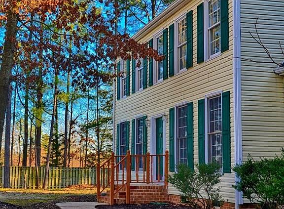 Welcome to 4404 Cedar Forest Rd!