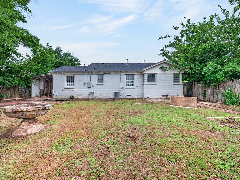 3208 N Roff Ave — Photo 34