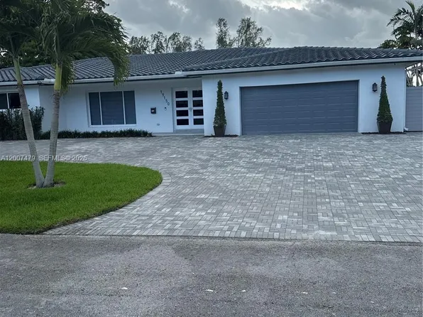 19150 S Saint Andrews Dr, Hialeah, FL 33015