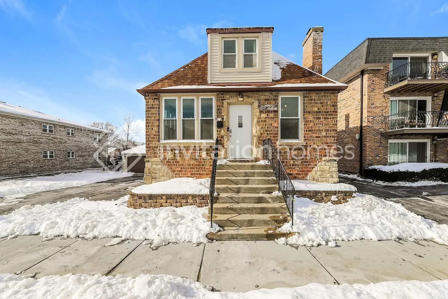 17326 Ridgeland Ave photo 1