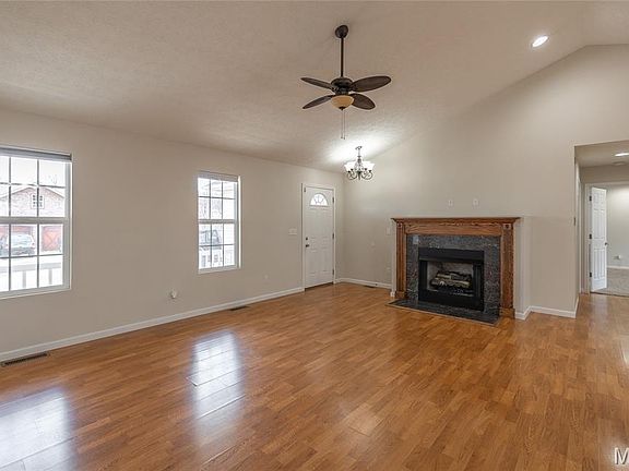 4th image of 20937 Hansen Rd