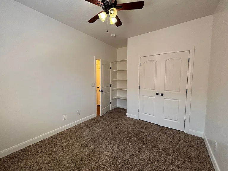 750 W 350 N — Photo 29
