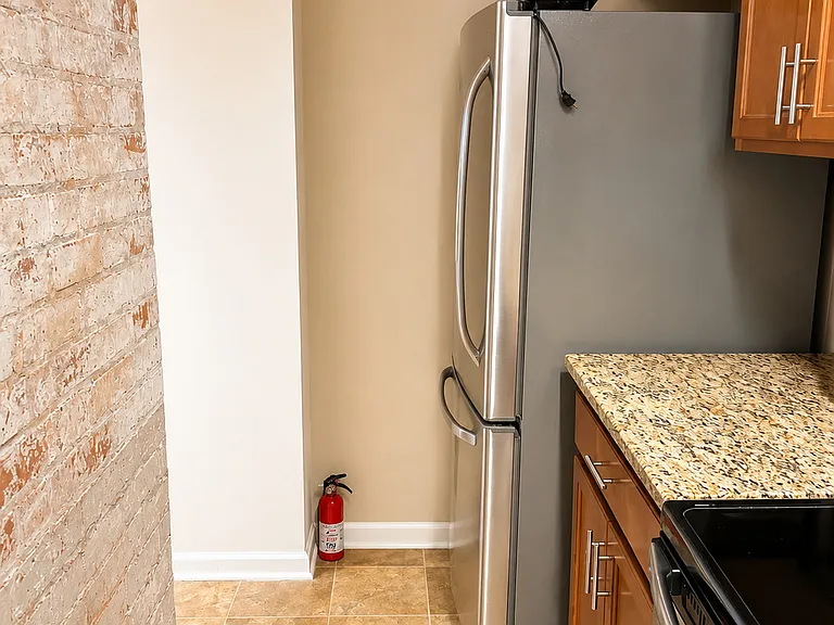 91 Stowe Ave #102 — Photo 2