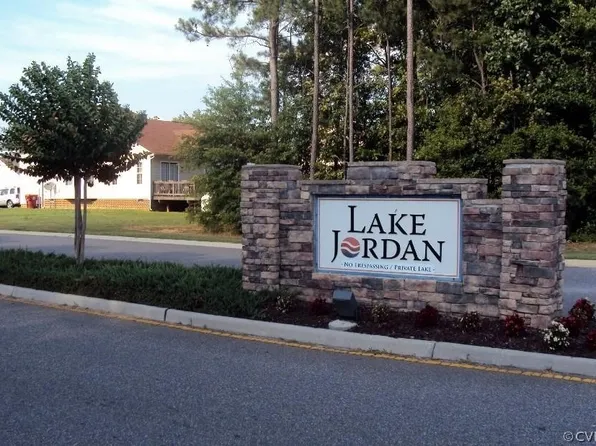 22191 Jordan Heights Dr #33, Petersburg, VA 23803