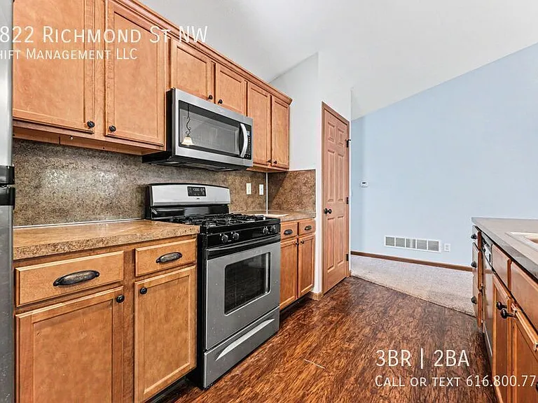 3822 Richmond St NW — Photo 6