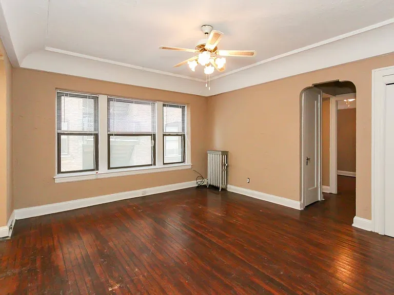 2753 Euclid Heights Blvd — Photo 7
