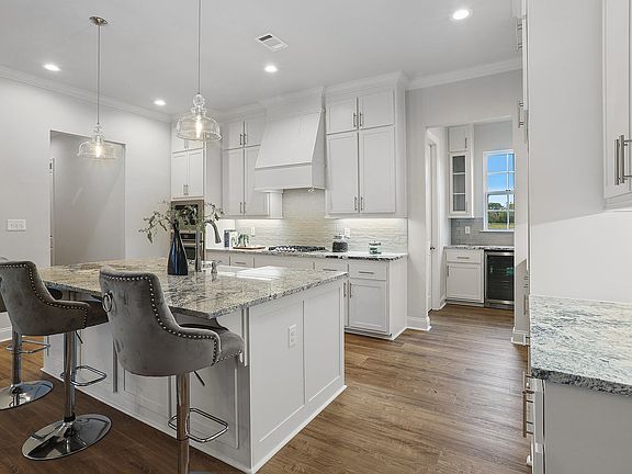 7th image of this home