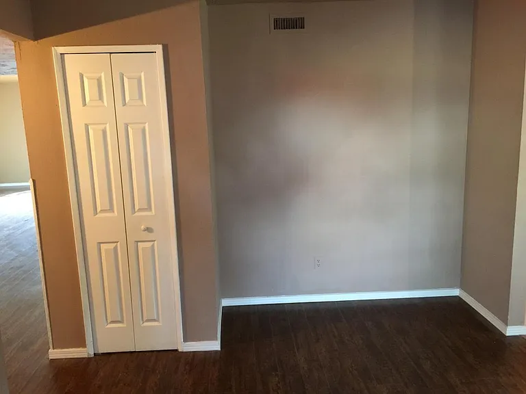 Dining room 1B