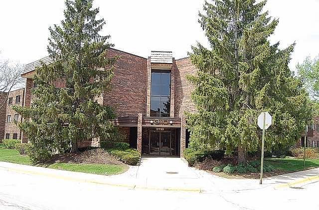 1st image of 3110 Pheasant Creek Dr APT 301