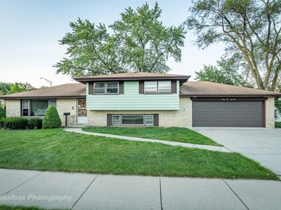 6641 W 85th St, Oak Lawn, IL, 60459