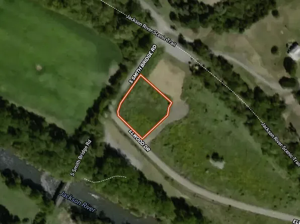 1 Elwood Dr, Hot Springs, VA 24445