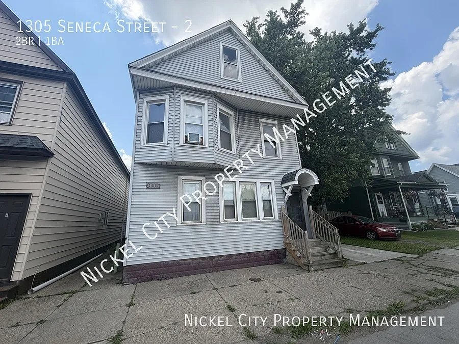 1305 Seneca St #2
